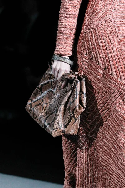 Look 2